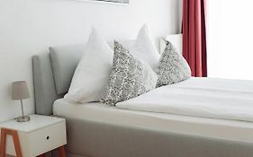 Zentral, ruhig, 4Personen, Balkon, Waschmaschine